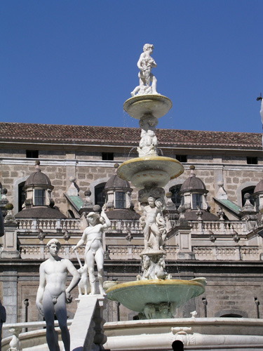 003-072404-12-Fontana Pretoria, Palermo
