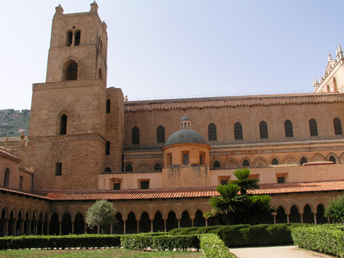 008-072404-59-Cloister, Cathedral at Monreale
