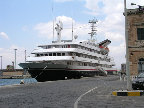 024-072604-42- Clelia II at harbor, Syracuse